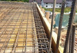 240677689_1248359512276695_3738425283408759520_n